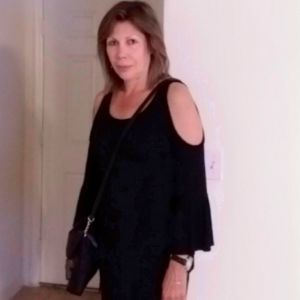 Meet your Posher, Yvette